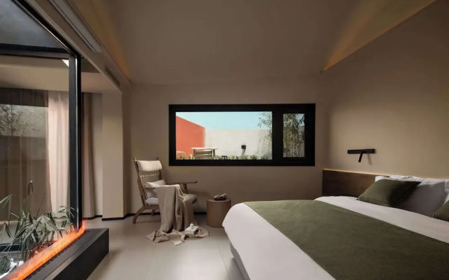 Moya Hotel - Qingdao Laoshan Scenic Area
