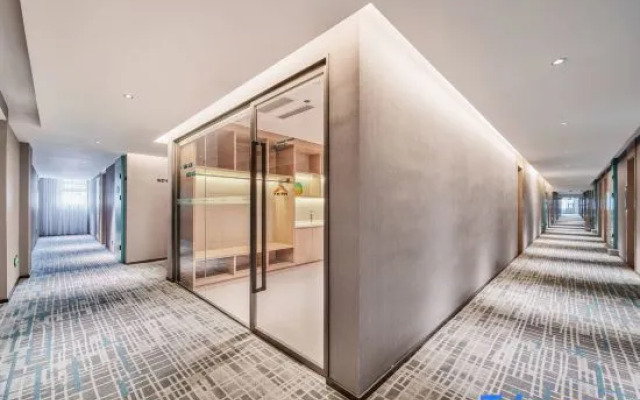 Country Inn & Suites by Radisson，Xi'an Bell & Drum Towers Flagship Hotel