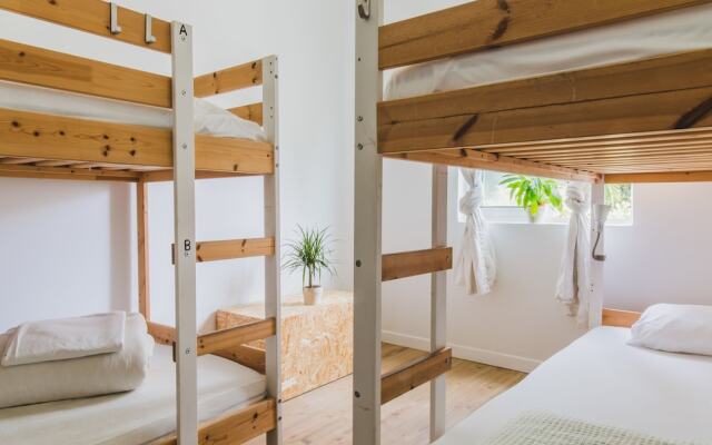 Amar Hostel, Suites & Surf Camp