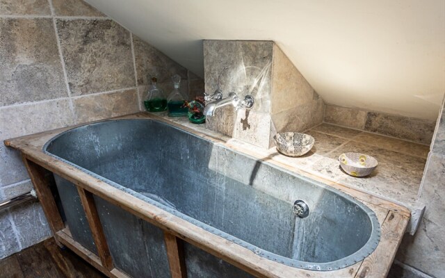 Stunning Penthouse Apartment Near Battersea Park