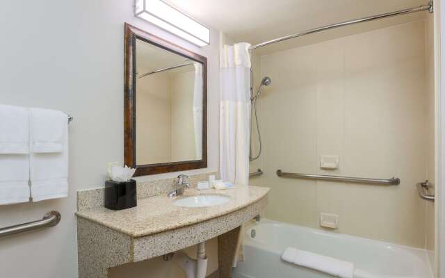 Hilton Garden Inn Bakersfield