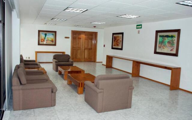Hotel & Suites PF