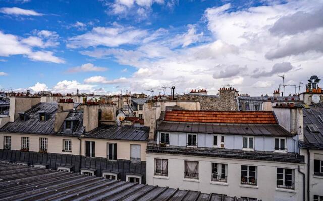 135 - Urban Five Star Apartment in Center of Paris