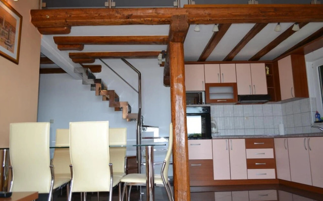 Apartments Karlo