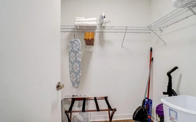 FRONTDESK Lakeview Green Apts Birmingham