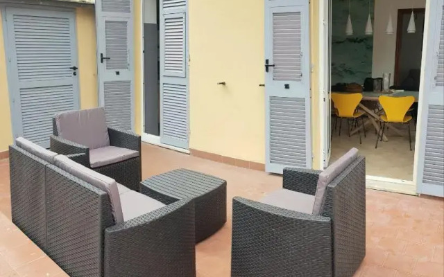 La Terrazza Apartment,a 50 mt dal mare