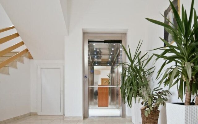 Hotel Luburi