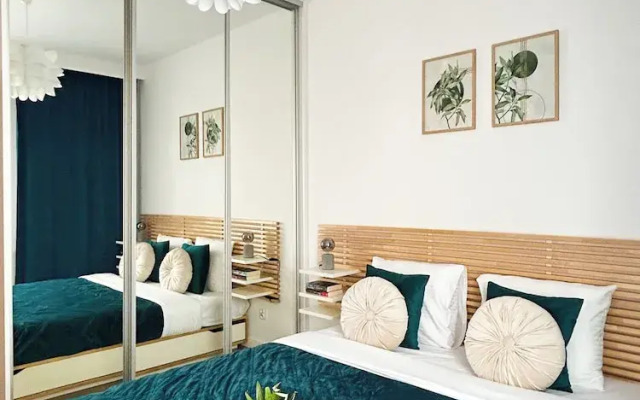 Luxury Apartment on Drewnowska Street