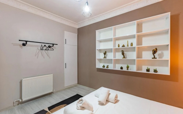 Central and Stylish Flat in Nisantasi