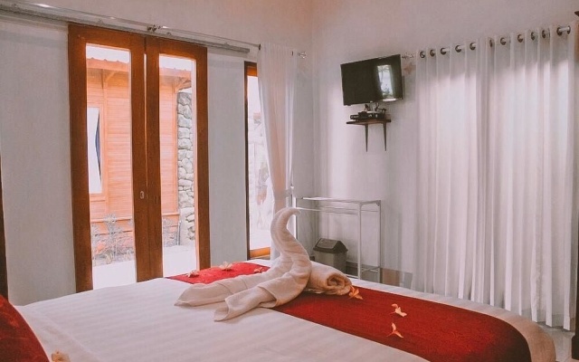 Swan Beach Inn – Guest Rooms – Nusa Penida