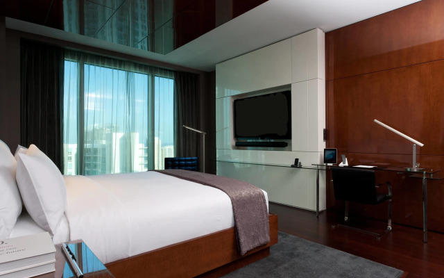 Hotel Beaux Arts, Autograph Collection