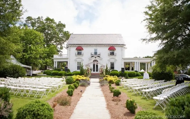 Simply Divine Bed & Breakfast