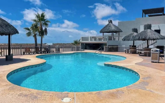 Gated 2BR Apartment Near Sandy Beach