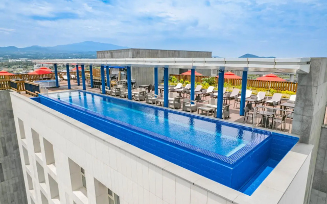 Waystone Seoubong Hotel