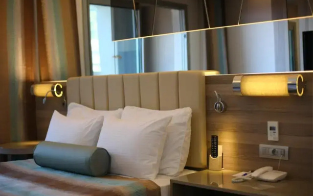 Turunc Premium Hotel