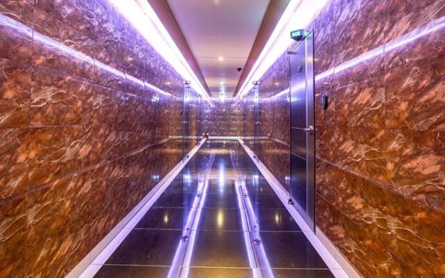 Helia Hotel