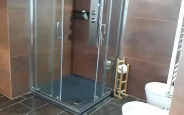 La casa dalle finestre blu