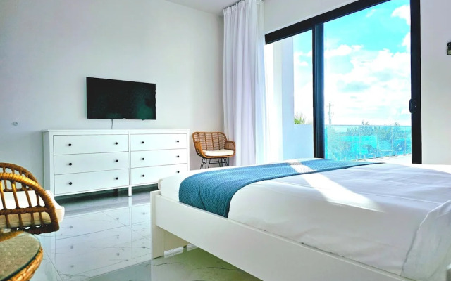 Sun Lux Villas