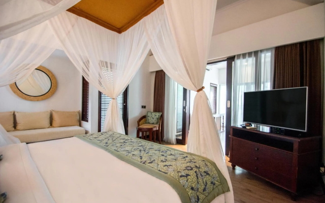 Lembongan Beach Club and Resort