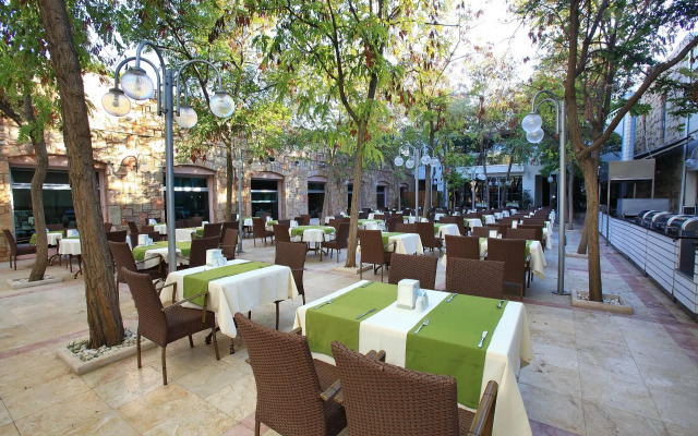 Mandarin Resort & Spa
