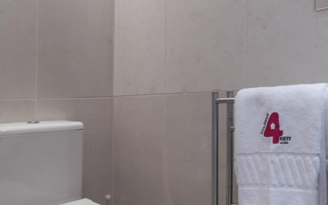 Rent4rest Estoril Beachfront Apartments - Balcony Studio
