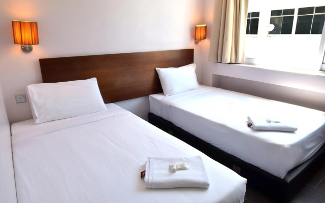 Tune Hotel - Waterfront Kuching