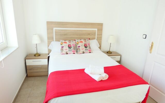 Uncibay Square Apartment