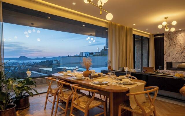 Hills Deluxe - Relaxed Luxury in Style and Serenity