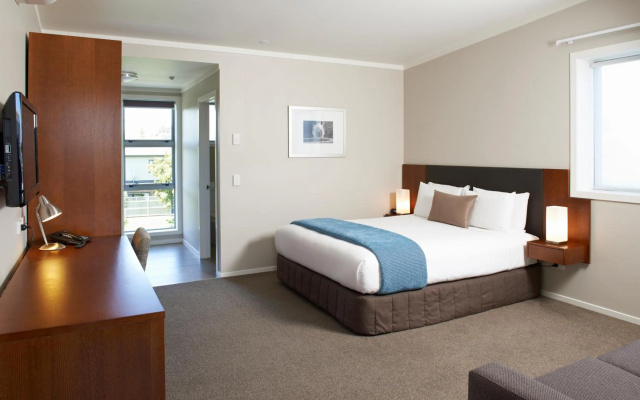 Argent Motor Lodge – Guest Rooms – Hamilton