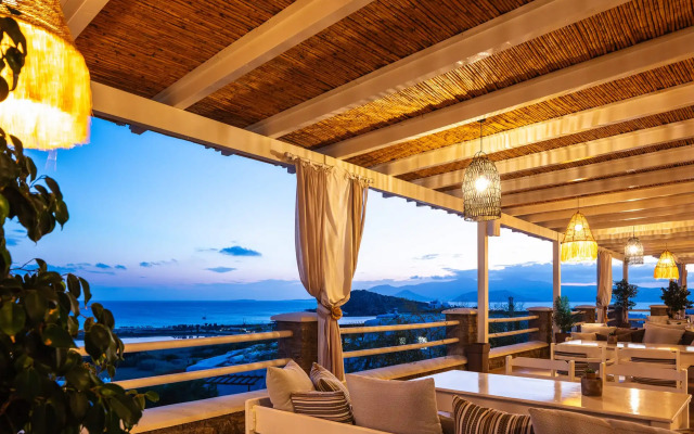 Kavuras Village Hotel & Suites