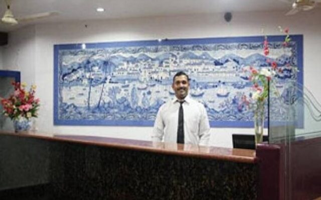 Om Shiv Hotel