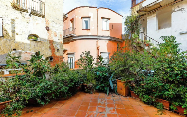 Santa Chiara Charming House With Terrace at Historical Center