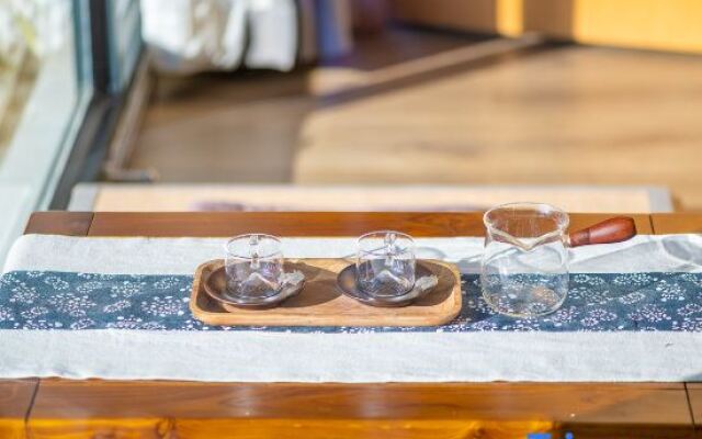 Travel Set Light luxury Hotel