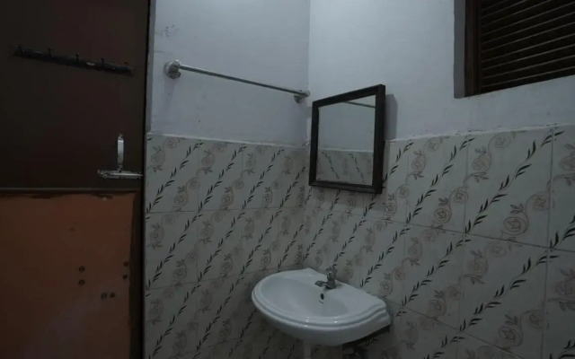 Hotel Mohan by OYO Rooms