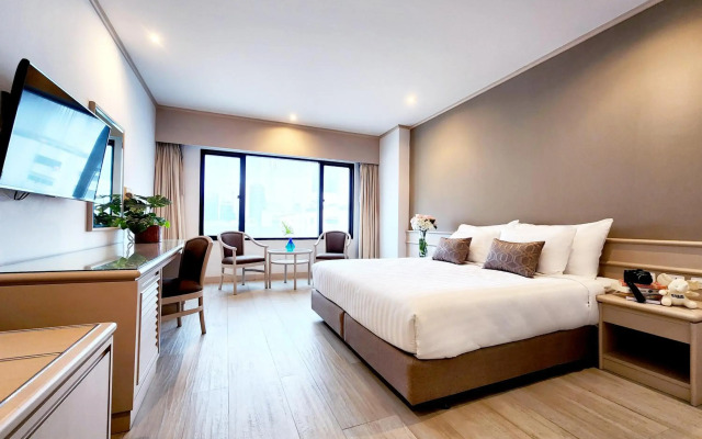 FuramaXclusive Pratunam Park Hotel