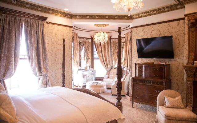 Baker House Hotel
