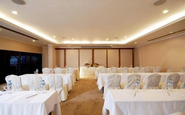 Lao Plaza Hotel