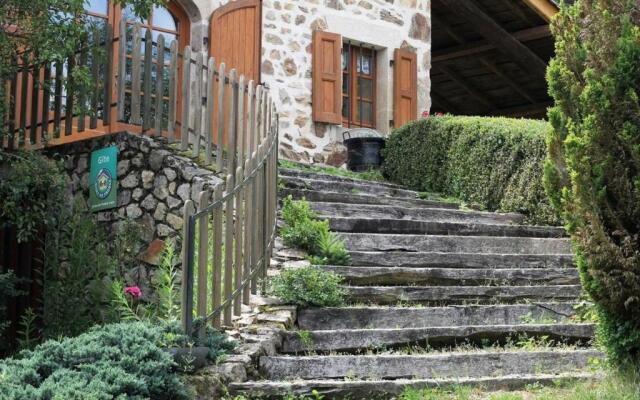 Gîte Allègre, 4 pièces, 6 personnes - FR-1-582-161