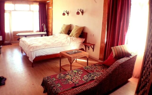 The First Moment Inn