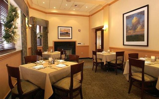 Ramada by Wyndham Milwaukee