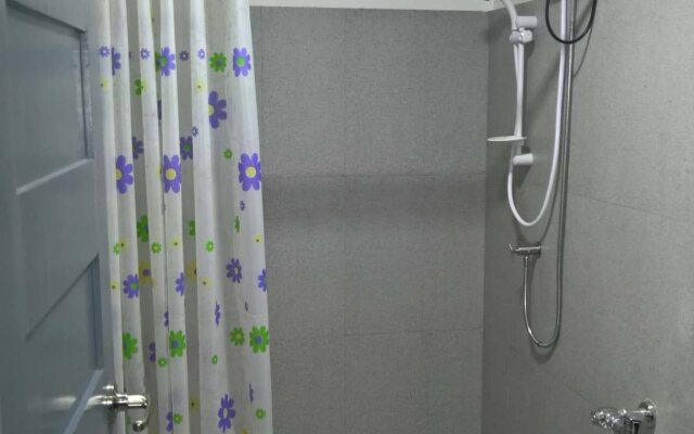 Bed and Bath at Station 120