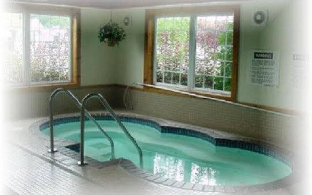 Plymouth Suites Hotel