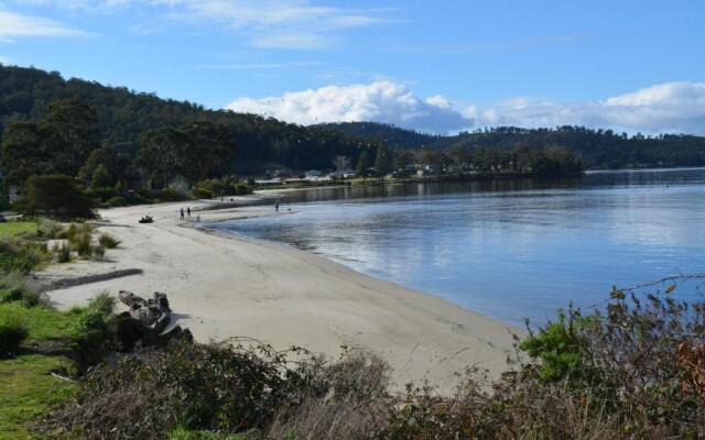 Smugglers Rest Apartments