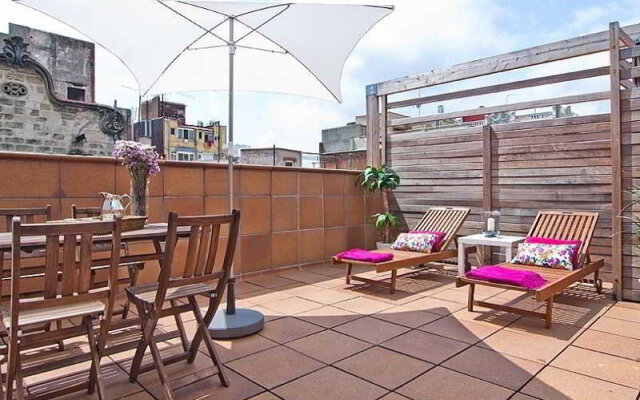 Gracia Pool Apartments Center