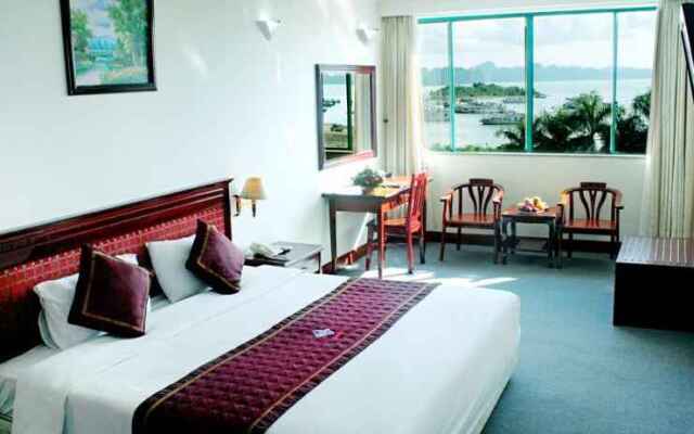 Bien Dong Hotel Halong