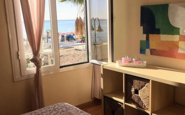 Tess Apartamento Frontbeach La Roca Chica