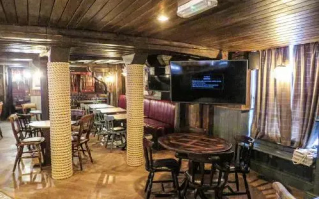 The Spiceship Inn