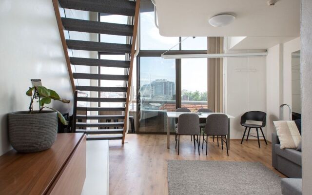 The Loft by Darling Harbour
