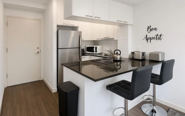 Studio Retreat - Algonquin 9A