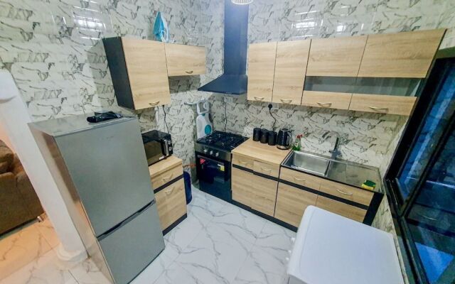 Star Light Apt #3 - The Retreat Apartments